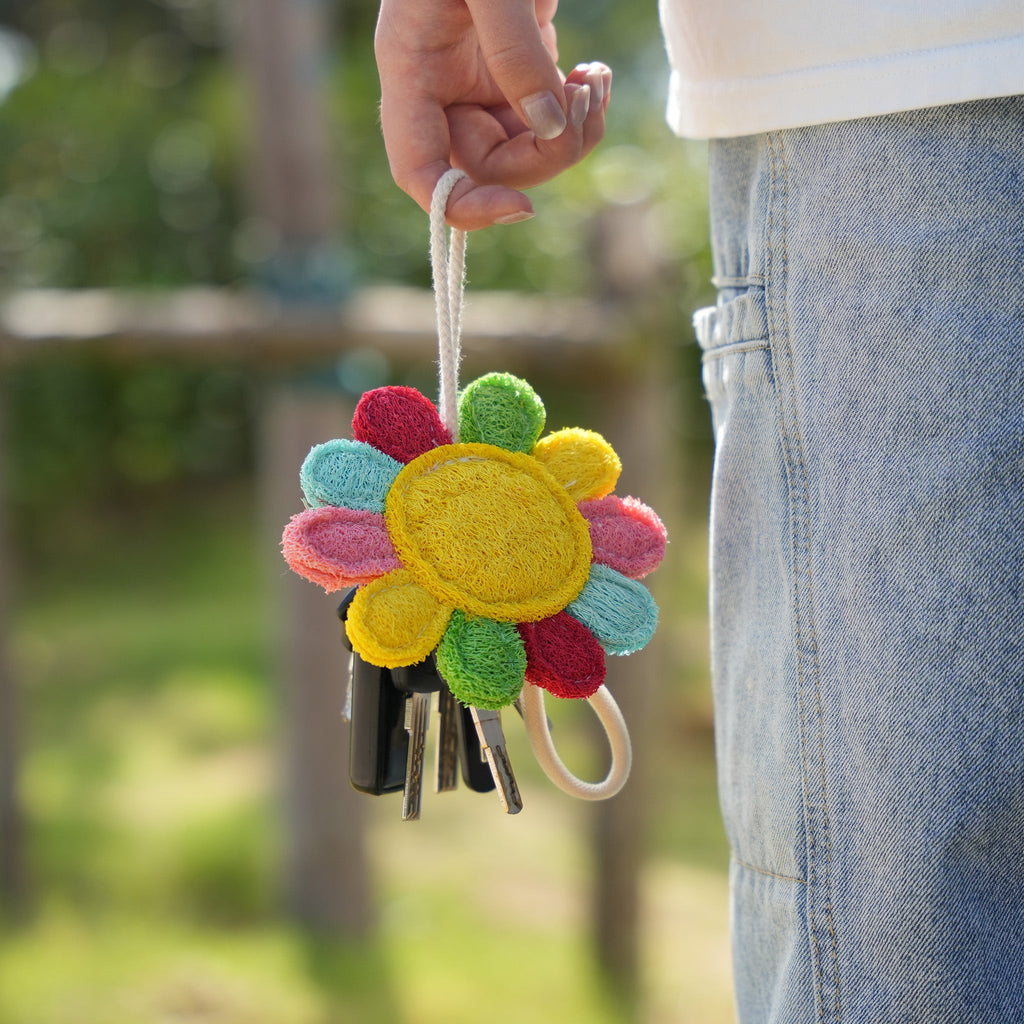 Handmade Loofah Flower Hanging – Vibrant & Eco-Friendly Decor